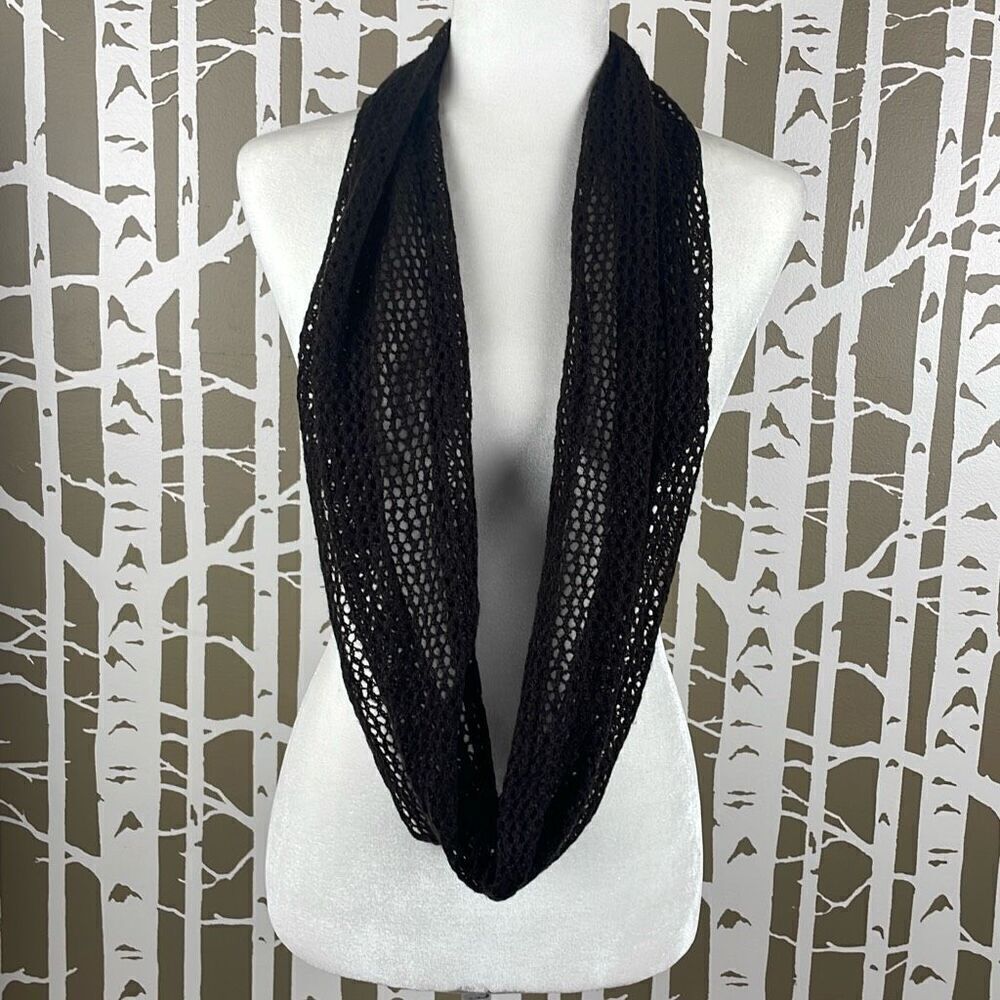 NWT Chocolate Brown Open Weave Infinity Scarf
